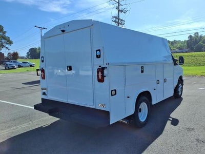 2025 Ford E-Series Cutaway E-350 SRW 138" WB