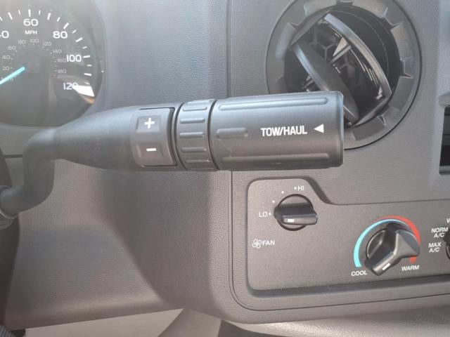 2025 Ford E-Series Cutaway E-350 SRW 138" WB