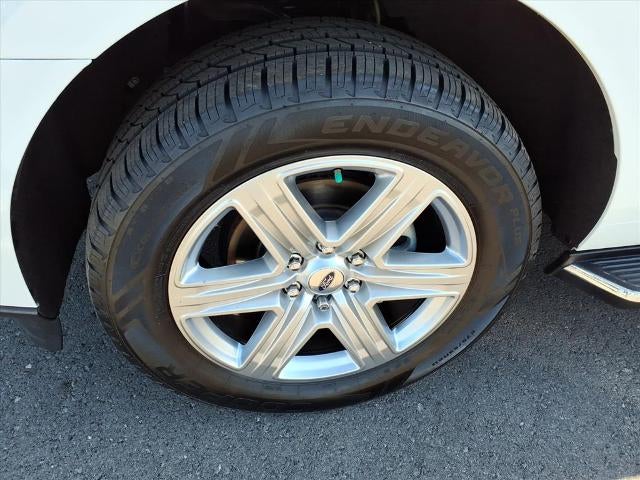 2021 Ford Expedition Max XLT 4x2