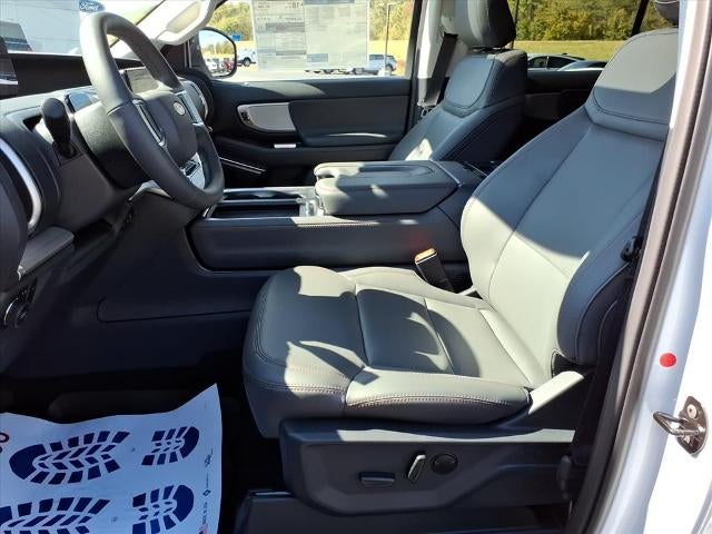 2025 Ford Expedition Max Active 4x4