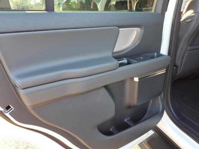 2027 Ford Expedition Active 4x4