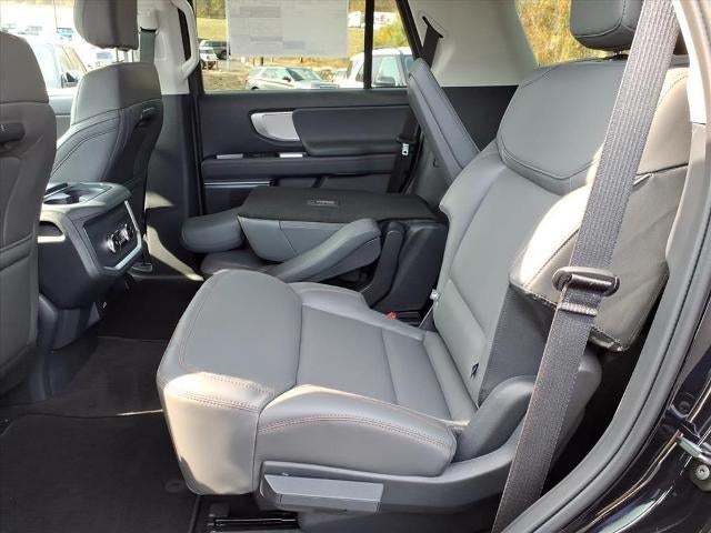 2025 Ford Expedition Active 4x4