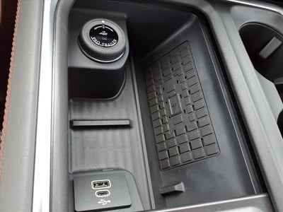 2025 Ford Expedition Active 4x4