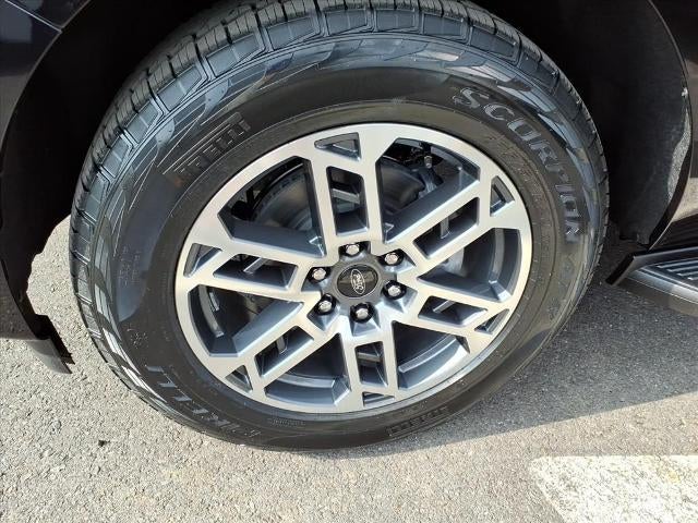 2025 Ford Expedition Active 4x4