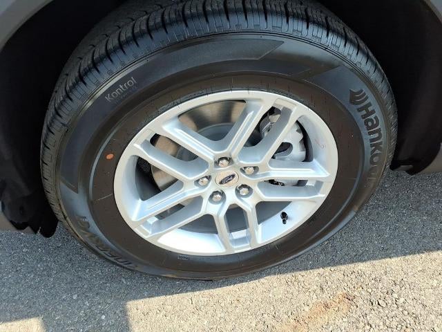 2026 Ford Explorer Active w/100A Pkg RWD