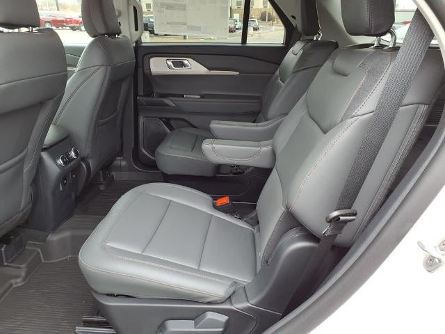 2026 Ford Explorer Active w/200A Pkg RWD
