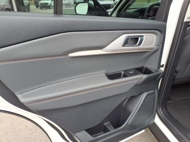 2026 Ford Explorer Active w/200A Pkg RWD