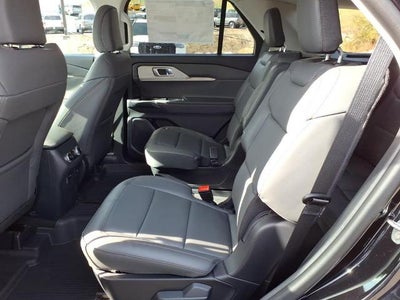 2026 Ford Explorer Active w/100A Pkg RWD