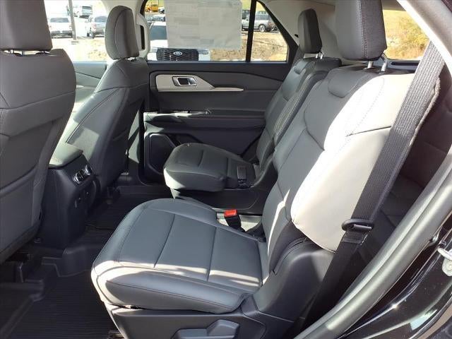 2026 Ford Explorer Active w/100A Pkg RWD