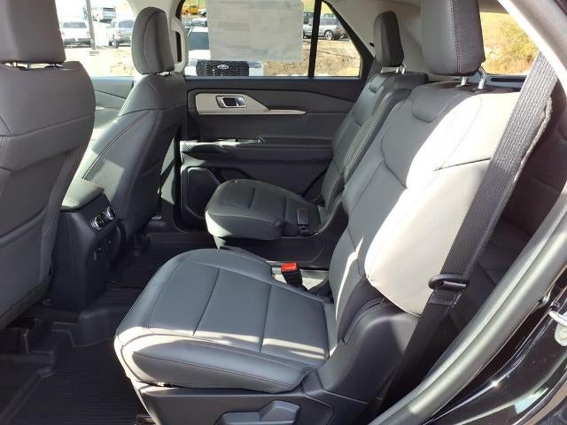 2026 Ford Explorer Active w/100A Pkg RWD