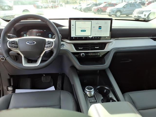 2026 Ford Explorer Active w/100A Pkg RWD