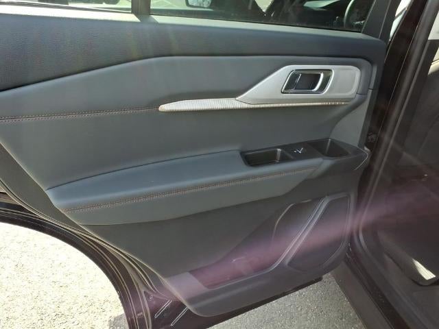 2026 Ford Explorer Active w/100A Pkg RWD