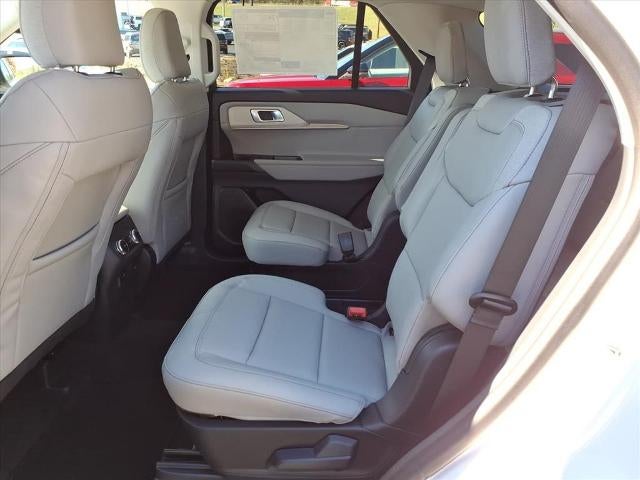 2026 Ford Explorer Active w/100A Pkg RWD