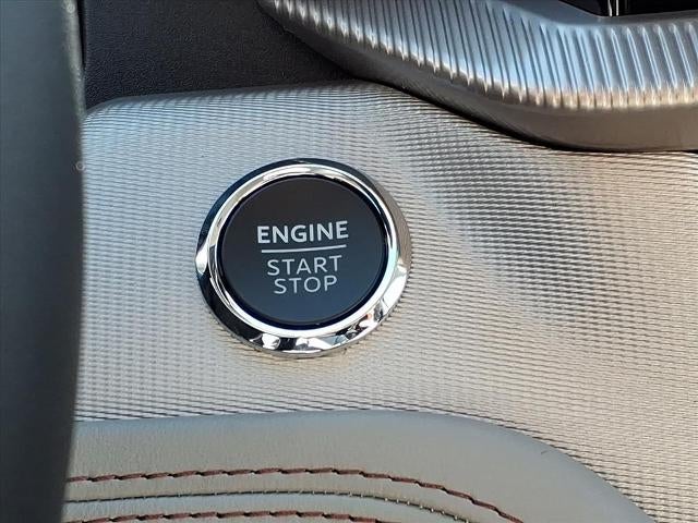 2026 Ford Explorer Active w/100A Pkg RWD