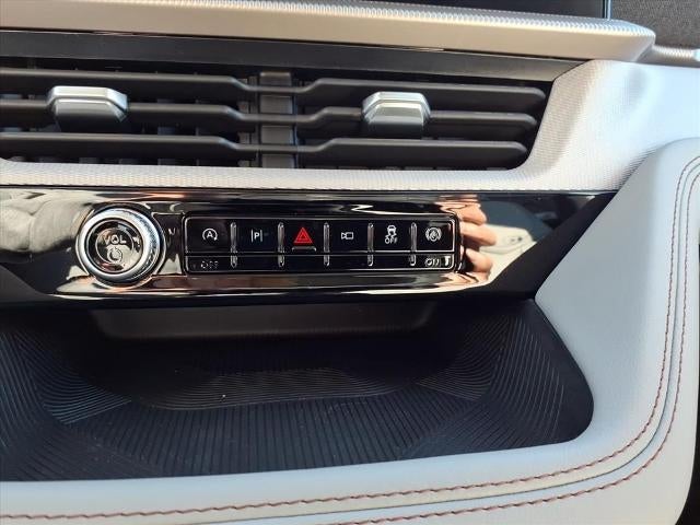 2026 Ford Explorer Active w/100A Pkg RWD