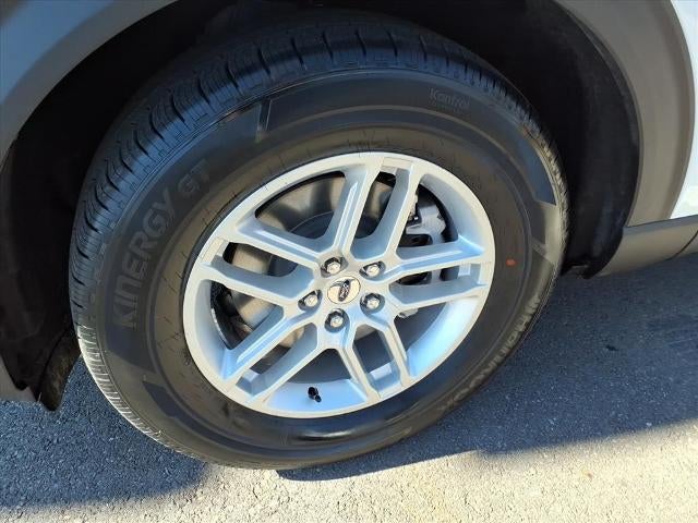 2026 Ford Explorer Active w/100A Pkg RWD