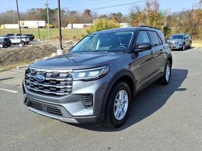 2026 Ford Explorer Active w/100A Pkg RWD