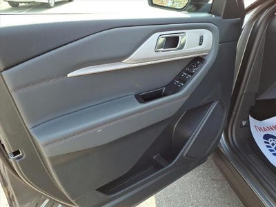 2026 Ford Explorer Active w/100A Pkg RWD