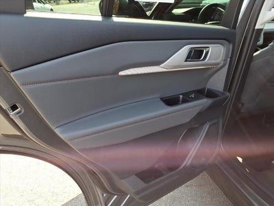 2026 Ford Explorer Active w/100A Pkg RWD