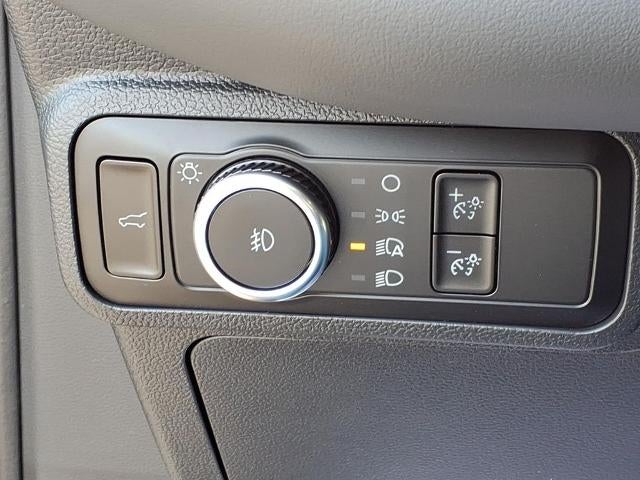 2026 Ford Explorer Active w/100A Pkg RWD