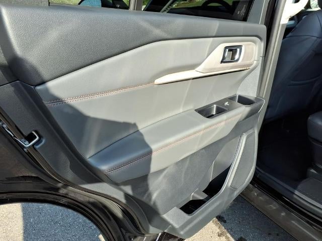 2026 Ford Explorer Active w/100A Pkg RWD