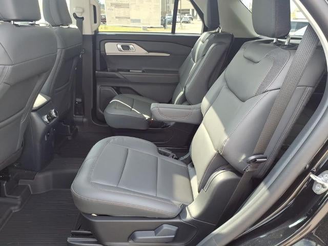 2026 Ford Explorer Active w/100A Pkg 4WD