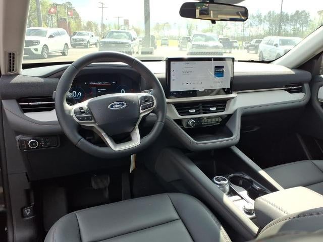 2026 Ford Explorer Active w/100A Pkg 4WD