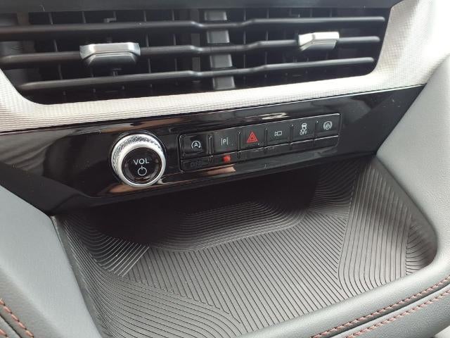 2026 Ford Explorer Active w/100A Pkg 4WD