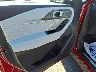 2026 Ford Explorer Platinum 4WD