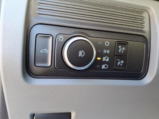 2026 Ford Super Duty F-250 SRW XL 4WD Crew Cab 6.75' Box