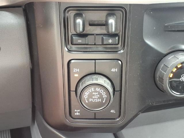 2026 Ford Super Duty F-250 SRW XL 4WD Crew Cab 6.75' Box