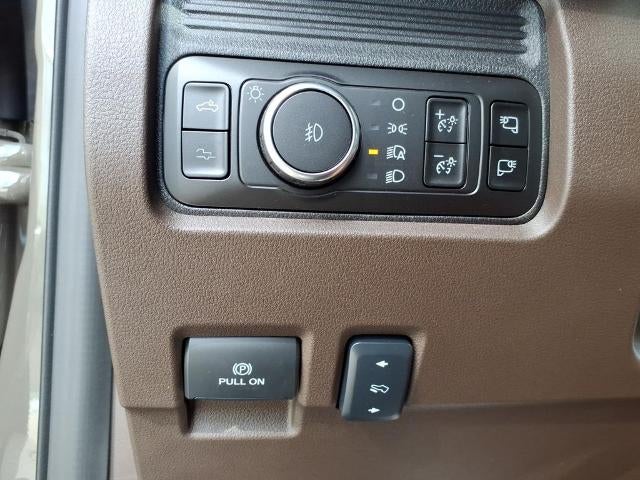2026 Ford Super Duty F-350 SRW XL 4WD Crew Cab 6.75' Box