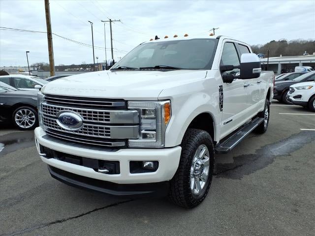 2019 Ford Super Duty F-350 SRW Platinum 4WD Crew Cab 6.75' Box