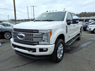 2019 Ford Super Duty F-350 SRW Platinum 4WD Crew Cab 6.75' Box