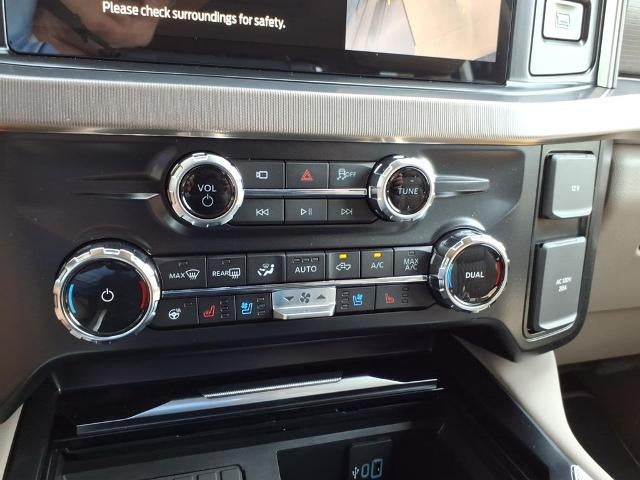 2026 Ford Super Duty F-350 DRW XL 4WD Crew Cab 8' Box