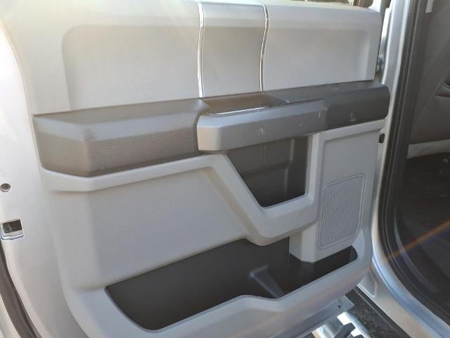 2020 Ford Super Duty F-350 DRW XLT 4WD Crew Cab 8' Box