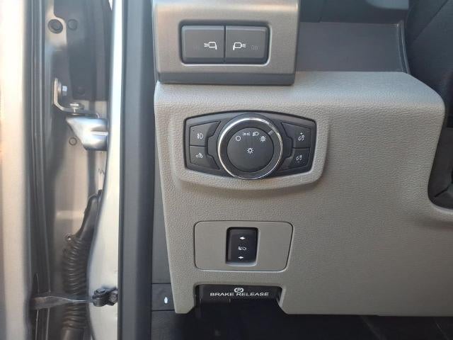 2020 Ford Super Duty F-350 DRW XLT 4WD Crew Cab 8' Box