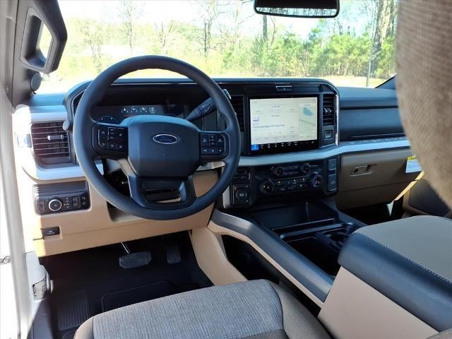 2026 Ford Super Duty F-350 DRW XLT 4WD Crew Cab 8' Box