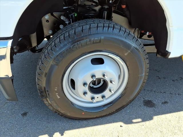 2026 Ford Super Duty F-350 DRW XLT 4WD Crew Cab 8' Box