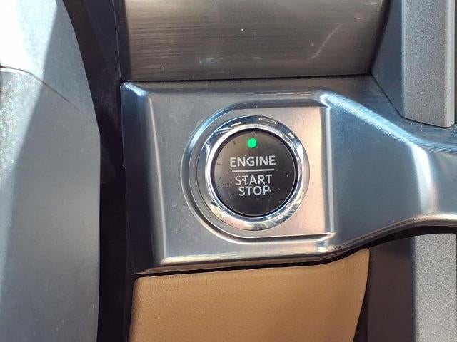 2022 Ford F-150 LARIAT 4WD SuperCrew 5.5' Box