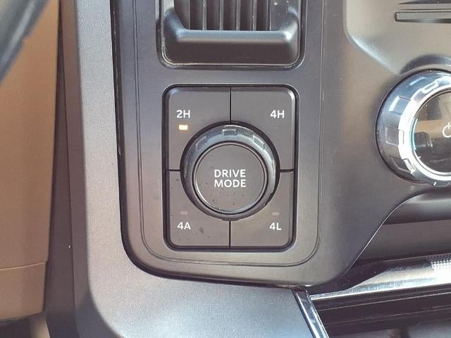 2022 Ford F-150 LARIAT 4WD SuperCrew 5.5' Box