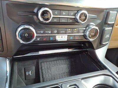 2022 Ford F-150 LARIAT 4WD SuperCrew 5.5' Box