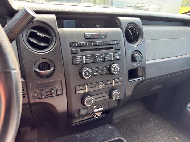 2014 Ford F-150 2WD Regular Cab 6-1/2 Ft Box STX