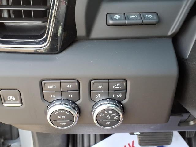 2025 GMC Sierra 2500 HD Crew Cab Standard Box 4-Wheel Drive AT4