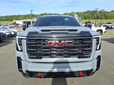 2025 GMC Sierra 2500 HD Crew Cab Standard Box 4-Wheel Drive AT4