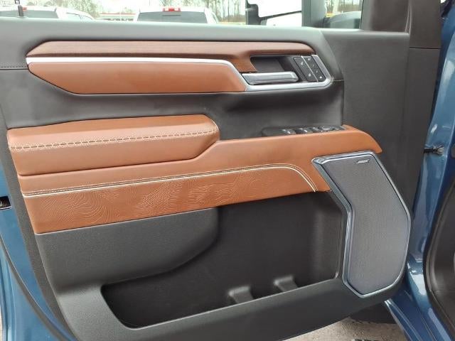 2025 GMC Sierra 3500HD Crew Cab Long Box 4-Wheel Drive Denali Ultimate