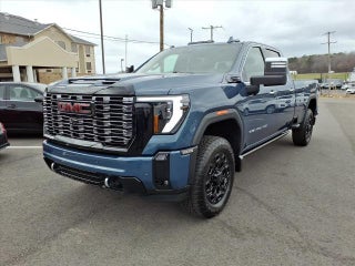 2025 GMC Sierra 3500HD Crew Cab Long Box 4-Wheel Drive Denali Ultimate