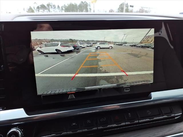 2023 GMC Sierra 1500 Crew Cab Short Box 4-Wheel Drive SLT