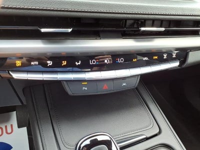 2025 Cadillac XT4 FWD 4dr Premium Luxury