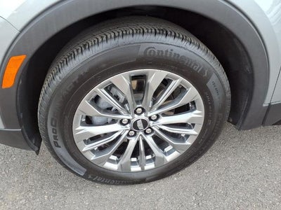 2025 Cadillac XT4 FWD 4dr Premium Luxury